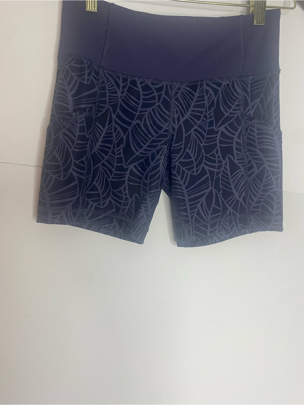 lululemon athletica Navy Leaf-Print High-Rise Bike Shorts